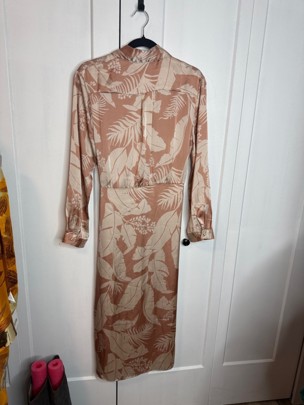 Dress Forum - Medium - Blush and Cream Floral Wrap Midi Dress - Picture 5 of 5